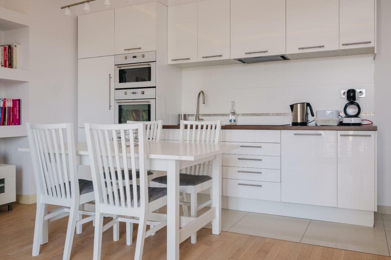 Modern Apartment Across The Ponds Βαρσοβία Εξωτερικό φωτογραφία