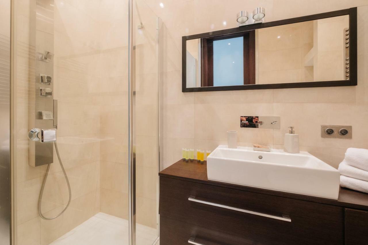 Modern Apartment Across The Ponds Βαρσοβία Εξωτερικό φωτογραφία