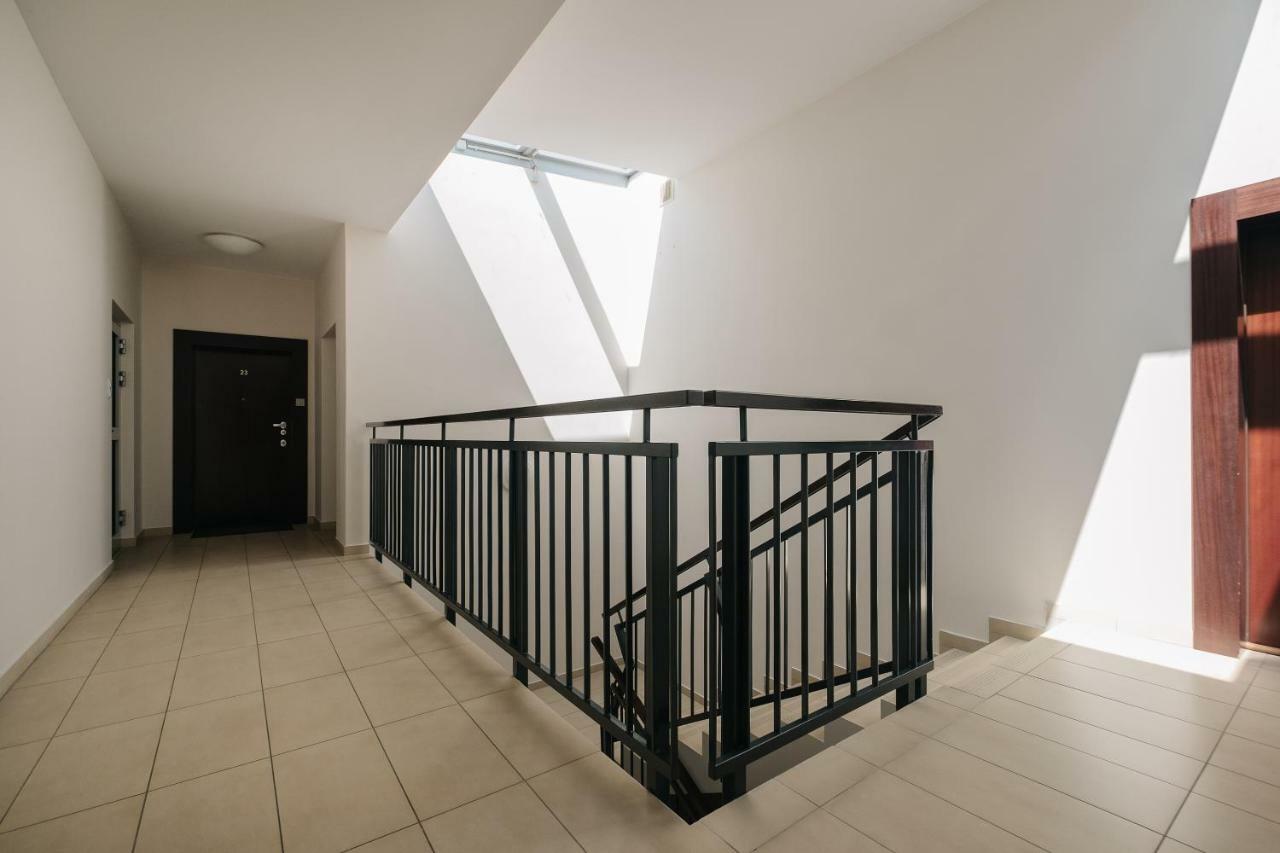 Modern Apartment Across The Ponds Βαρσοβία Εξωτερικό φωτογραφία