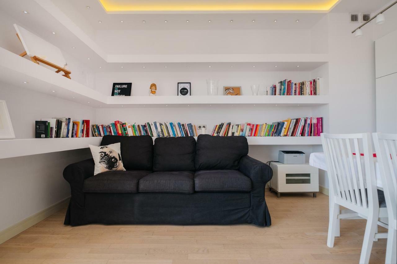 Modern Apartment Across The Ponds Βαρσοβία Εξωτερικό φωτογραφία