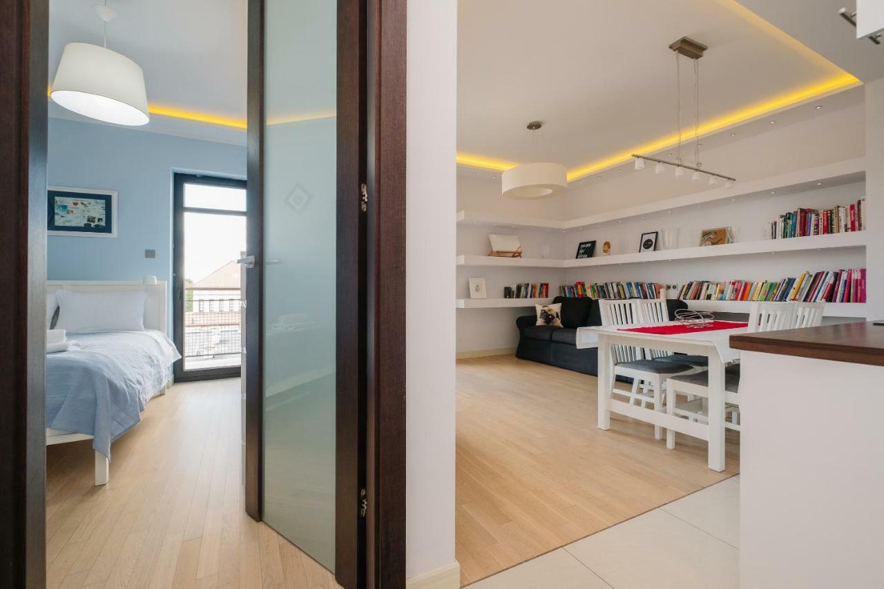 Modern Apartment Across The Ponds Βαρσοβία Εξωτερικό φωτογραφία
