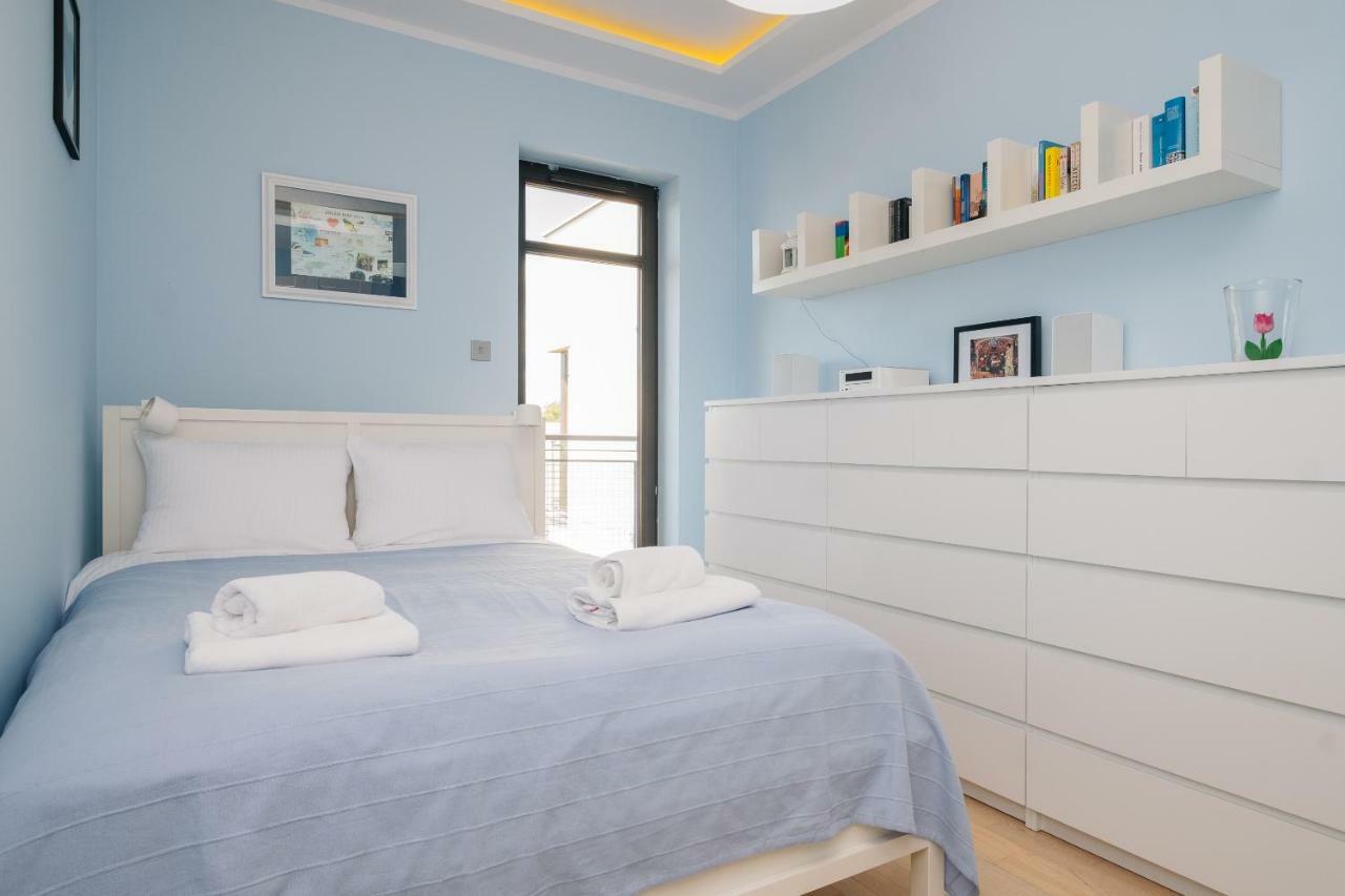 Modern Apartment Across The Ponds Βαρσοβία Εξωτερικό φωτογραφία